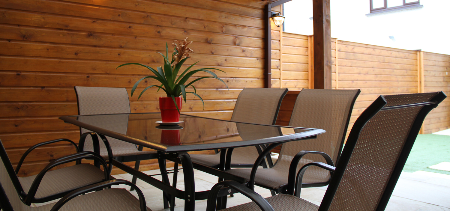 Canopy Garden Kitchen 3
