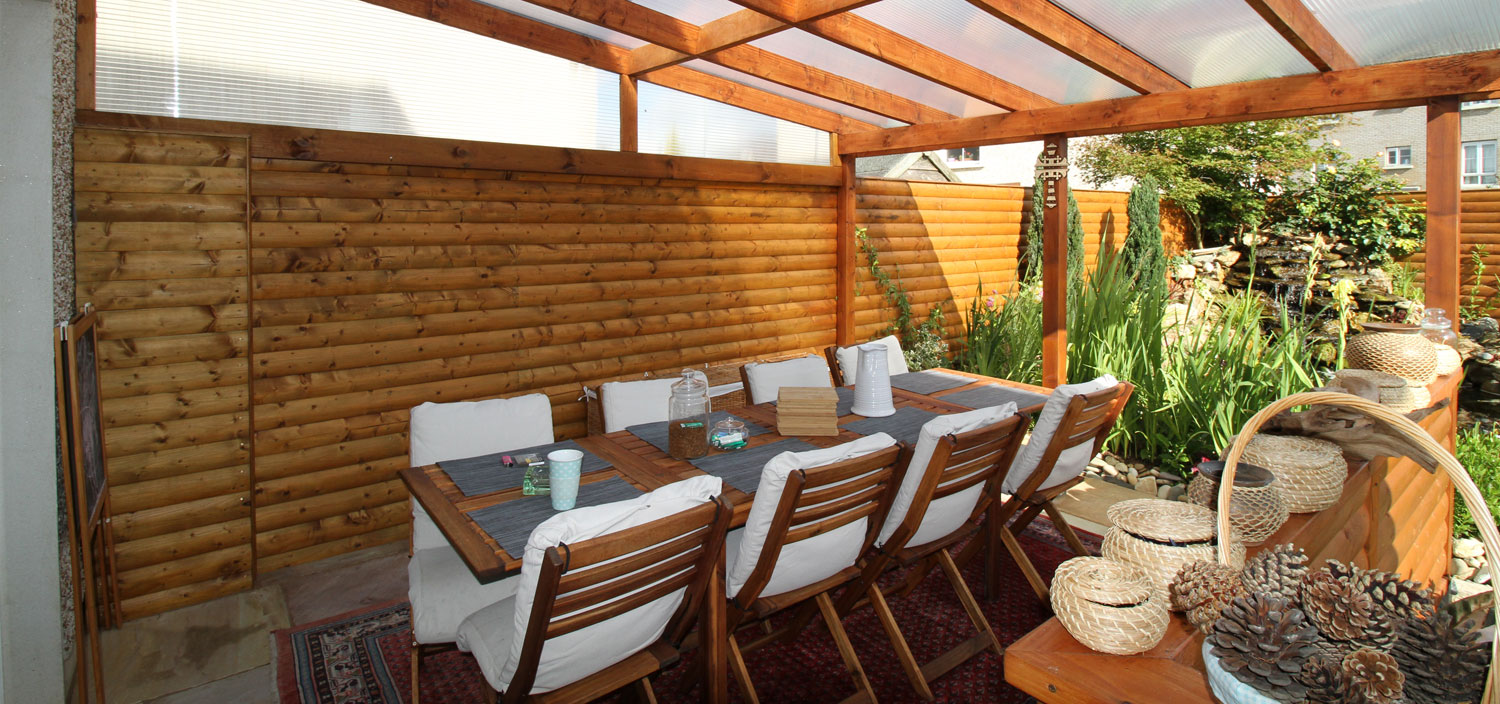 Outdoor Sitting Area with Canopy 1